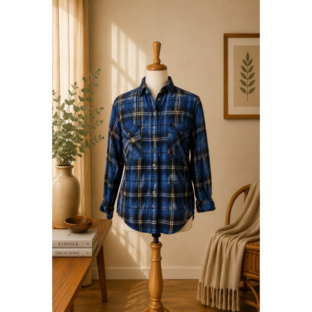 Field & Stream Blue Plaid Flannel Shirt Men's Medium Classic Lumberjack Cozy